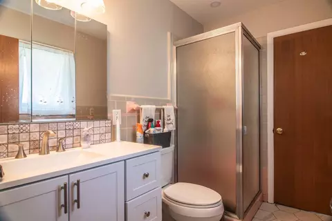 1723 Flora Ave, Cincinnati, OH 45231 photo 8