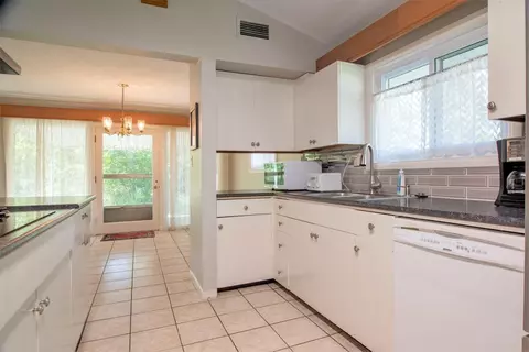 1723 Flora Ave, Cincinnati, OH 45231 photo 21