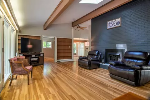1723 Flora Ave, Cincinnati, OH 45231 photo 4