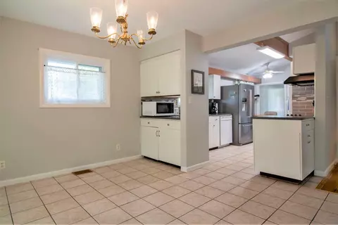 1723 Flora Ave, Cincinnati, OH 45231 photo 17