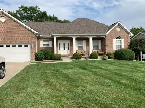 4230 Silver Streak Dr, Cincinnati, OH 45245 photo 1