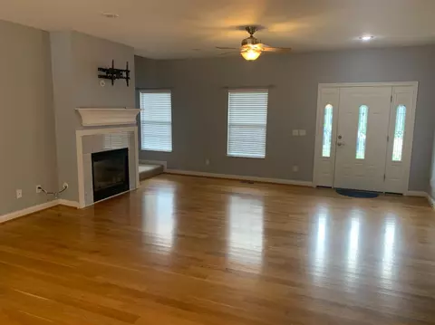 4230 Silver Streak Dr, Cincinnati, OH 45245 photo 5