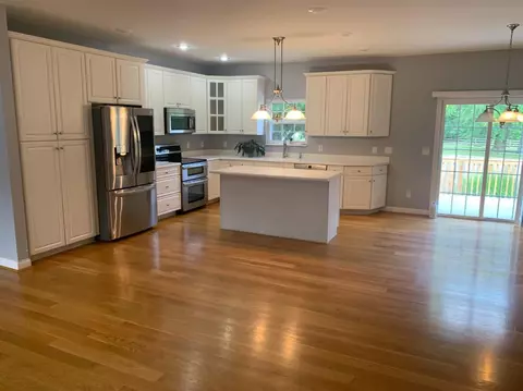 4230 Silver Streak Dr, Cincinnati, OH 45245 photo 9