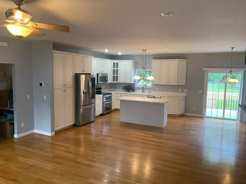 4230 Silver Streak Dr, Cincinnati, OH 45245 photo 8