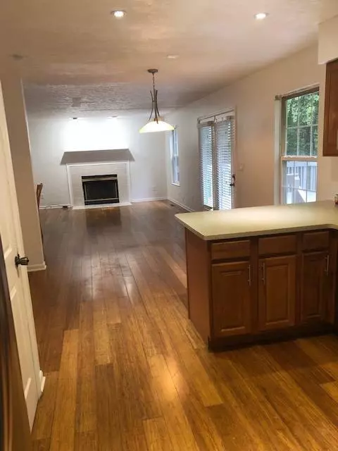 2033 Crest Rd, Forest Park, OH 45240 photo 3