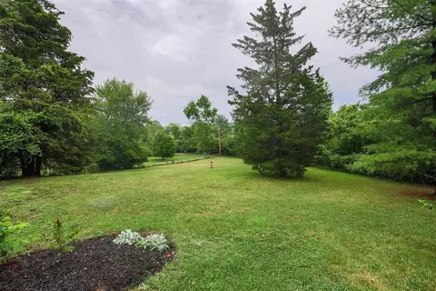 8846 Desoto Dr, Cincinnati, OH 45231 photo 24
