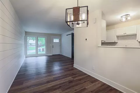 8846 Desoto Dr, Cincinnati, OH 45231 photo 7