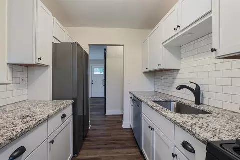 8846 Desoto Dr, Cincinnati, OH 45231 photo 9