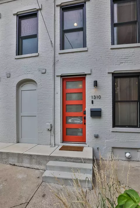 1310 Broadway St, Cincinnati, OH 45202 photo 3