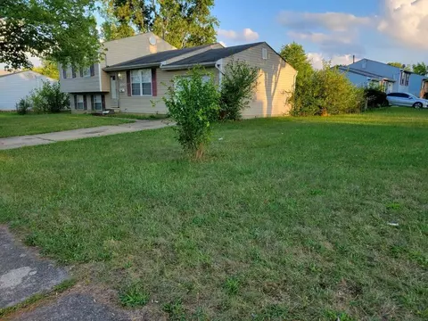1885 Lincrest Dr, Forest Park, OH 45240 photo 4