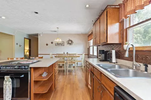 2240 Dean Rd, Bethel, OH 45106 photo 16
