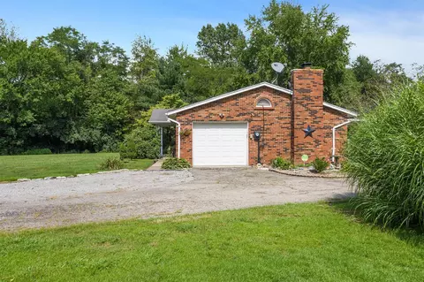 2240 Dean Rd, Bethel, OH 45106 photo 3