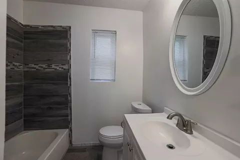 8061 Daly Rd, Cincinnati, OH 45224 photo 12