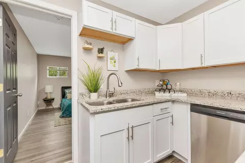 4735 Chickering Ave, Cincinnati, OH 45232 photo 10