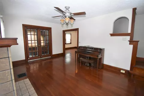 6641 Iris Ave, Cincinnati, OH 45213 photo 2