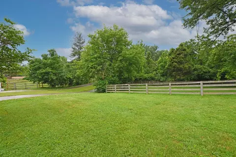 7801 State Rd, Cincinnati, OH 45255 photo 13