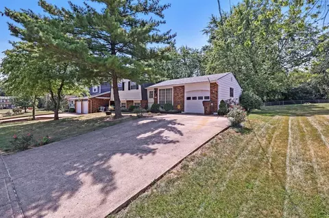 1263 Adams Rd, Cincinnati, OH 45231 photo 4