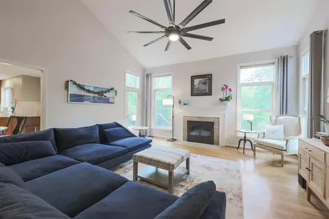 3906 Brigadoon Dr, Cincinnati, OH 45255 photo 7