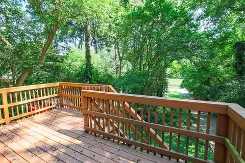 269 Sutton Rd, Cincinnati, OH 45230 photo 6