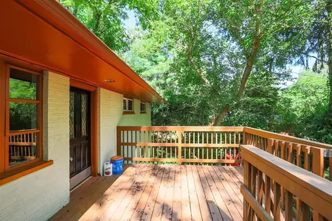 269 Sutton Rd, Cincinnati, OH 45230 photo 2