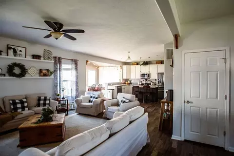 854 Hocking Meadow Cir, Monroe, OH 45050 photo 6