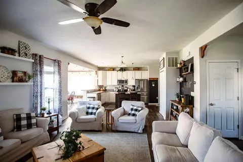 854 Hocking Meadow Cir, Monroe, OH 45050 photo 7