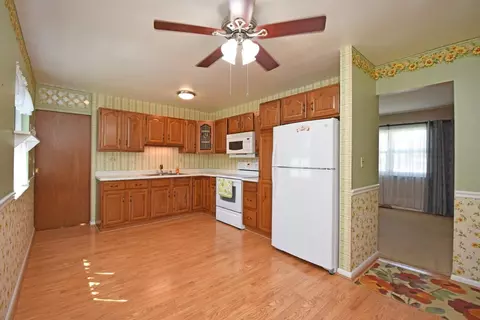 4304 Berwick St, Cincinnati, OH 45227 photo 12