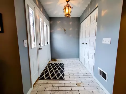 455 Springarden Ct, Cincinnati, OH 45238 photo 6