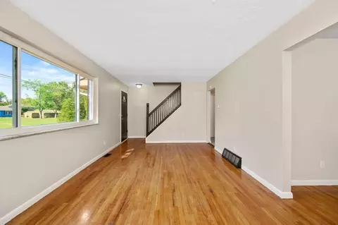 1726 Hudepohl Ln, Cincinnati, OH 45231 photo 5