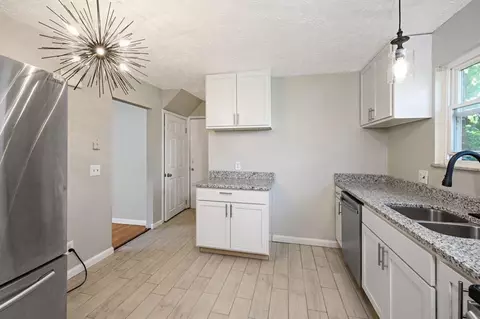 1726 Hudepohl Ln, Cincinnati, OH 45231 photo 8