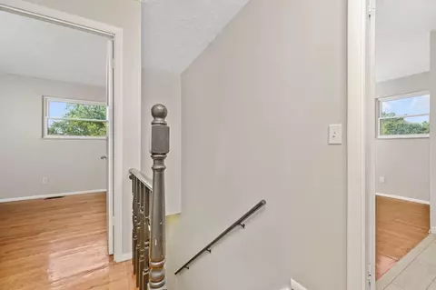 1726 Hudepohl Ln, Cincinnati, OH 45231 photo 11