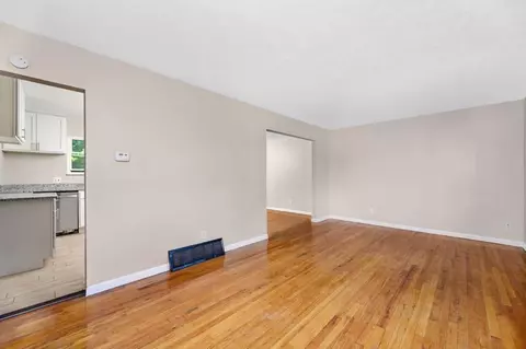 1726 Hudepohl Ln, Cincinnati, OH 45231 photo 6