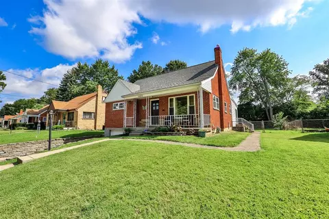 6466 Golfway Dr, Cincinnati, OH 45239 photo 2