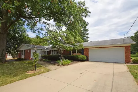 7982 Nieman Dr, Cincinnati, OH 45224 photo 2