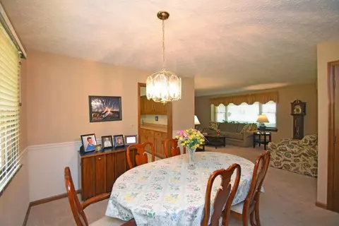 7982 Nieman Dr, Cincinnati, OH 45224 photo 9