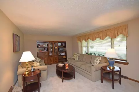 7982 Nieman Dr, Cincinnati, OH 45224 photo 4