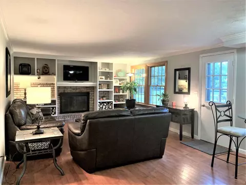 836 Massachusetts Dr, Cincinnati, OH 45245 photo 9