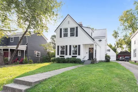 214 Center St, Blanchester, OH 45107 photo 3