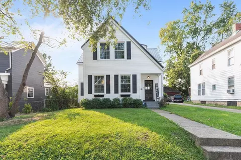 214 Center St, Blanchester, OH 45107 photo 2