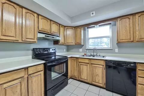 607 Sonny Ln, Cincinnati, OH 45244 photo 13