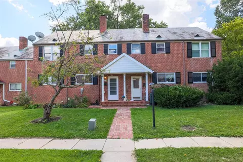 23 Ashby St, Greenhills, OH 45218 photo 1