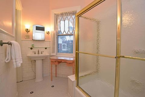 2215 Upland Pl, Cincinnati, OH 45206 photo 59