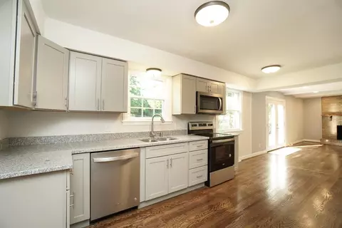 662 Evangeline Rd, Forest Park, OH 45240 photo 8
