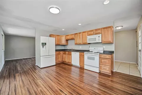 614 Mercury Dr, Cincinnati, OH 45244 photo 14