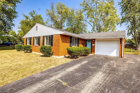 614 Mercury Dr, Cincinnati, OH 45244 photo 2
