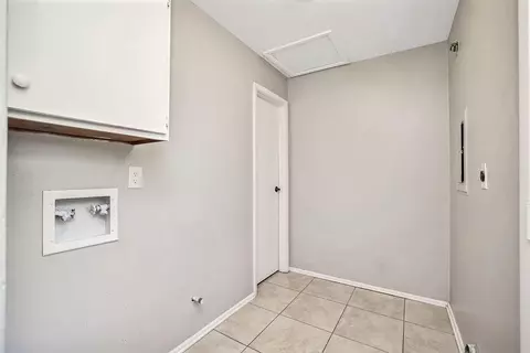 614 Mercury Dr, Cincinnati, OH 45244 photo 19