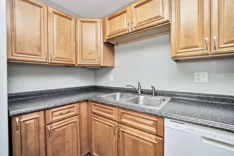 614 Mercury Dr, Cincinnati, OH 45244 photo 16