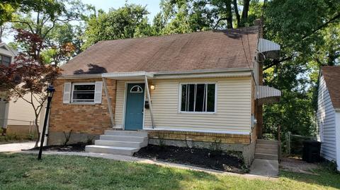 1155 Hempstead Dr, Cincinnati, OH 45231 photo 3