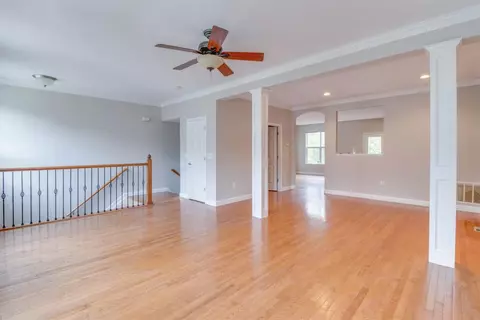 2408 Bluffcrest Ln, Cincinnati, OH 45238 photo 3