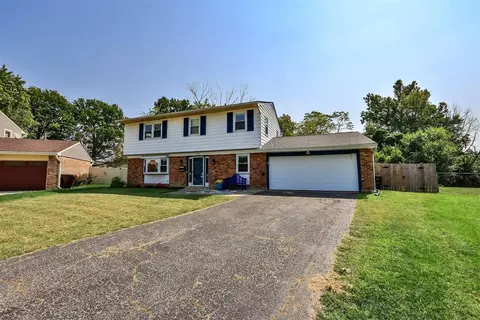 11504 Imhoff Ct, Forest Park, OH 45240 photo 2